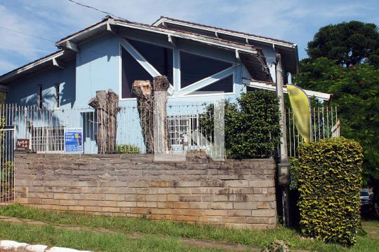 Fachada de kitnet/studio para alugar com 1 quarto, 60m² em Cristo Rei, São Leopoldo