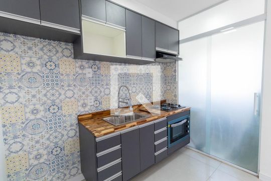 Cozinha de apartamento à venda com 2 quartos, 46m² em Vila Ré, São Paulo