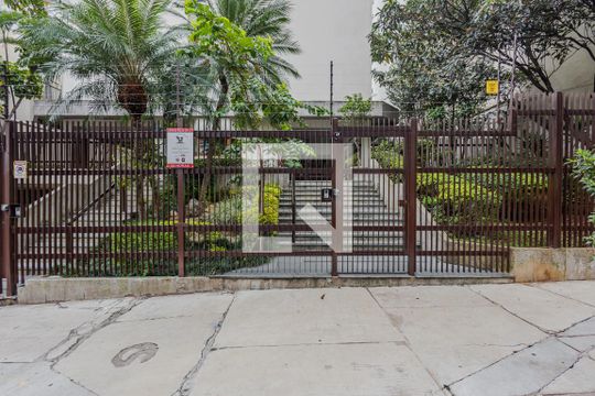 Fachada de apartamento à venda com 3 quartos, 177m² em Vila Mariana, São Paulo