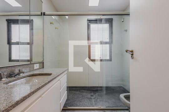 Banheiro da Suíte de apartamento à venda com 3 quartos, 177m² em Vila Mariana, São Paulo