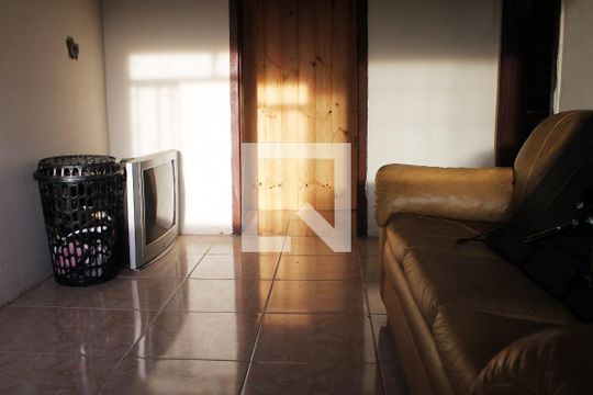 Sala de casa à venda com 4 quartos, 90m² em Campina, São Leopoldo