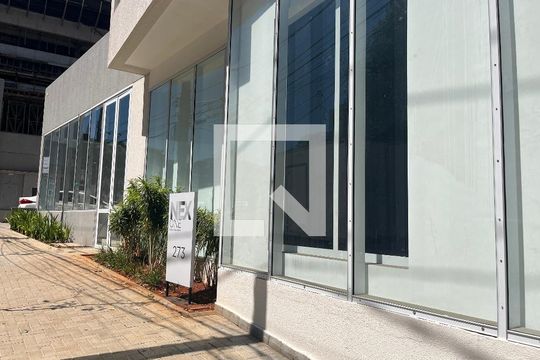 Fachada de kitnet/studio para alugar com 0 quarto, 27m² em Vila Clementino, São Paulo