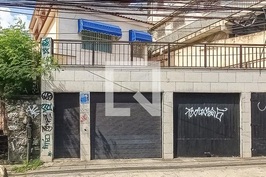 Fachada de casa à venda com 3 quartos, 130m² em Braz de Pina, Rio de Janeiro