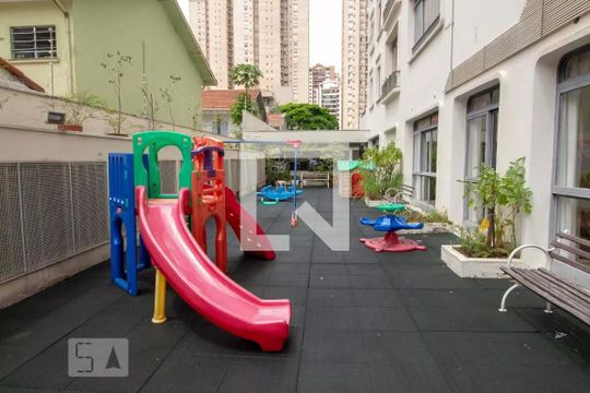 Playground de apartamento para alugar com 3 quartos, 125m² em Jardim das Acacias, São Paulo