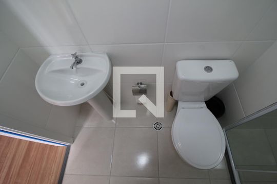 Banheiro de apartamento para alugar com 1 quarto, 24m² em Vila Prudente, São Paulo