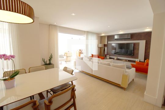 Apartamento à venda com 4 quartos, 198m² em Vila Andrade, São Paulo