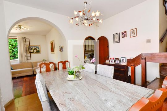 Sala de jantar de casa à venda com 4 quartos, 364m² em Cachoeirinhas, Belo Horizonte