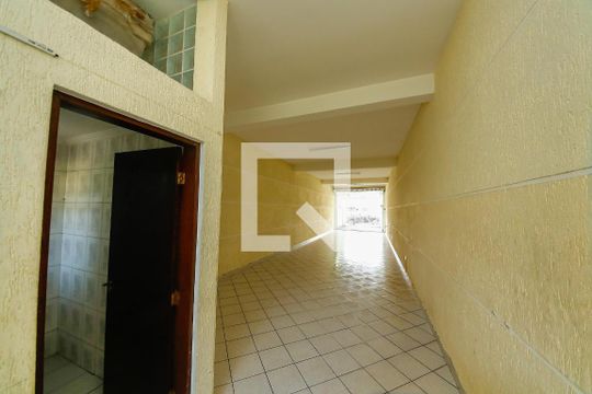 Garagem 1 de casa à venda com 3 quartos, 400m² em Vila Antonieta, São Paulo