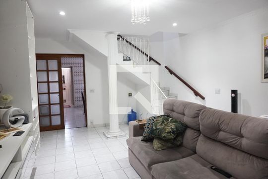 Sala de casa à venda com 3 quartos, 270m² em Vila Cavaton, São Paulo