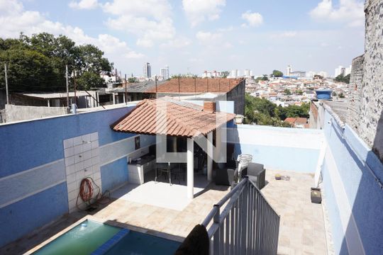 Quintal de casa à venda com 3 quartos, 270m² em Vila Cavaton, São Paulo