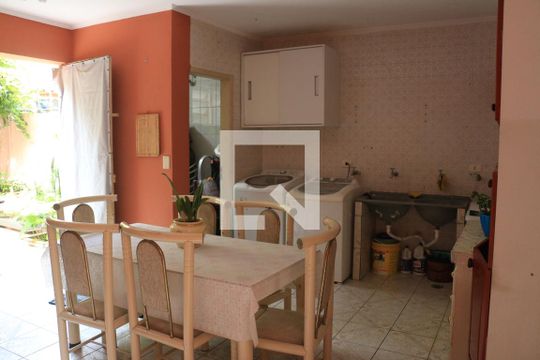 Lavanderia de casa à venda com 3 quartos, 300m² em Anchieta, São Bernardo do Campo
