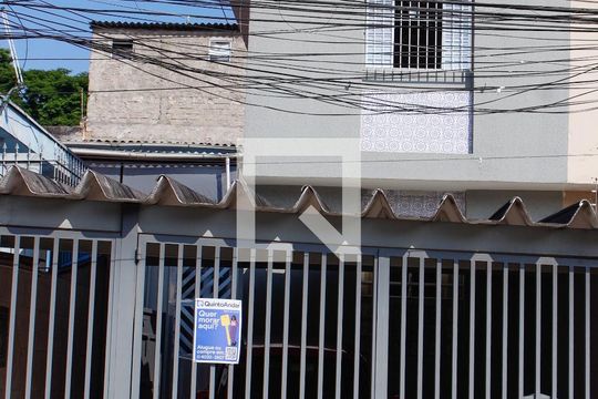 Fachada de casa à venda com 2 quartos, 150m² em Jardim Jamaica, São Paulo