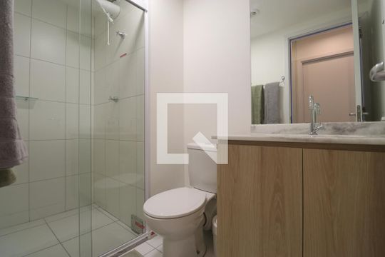 Banheiro de apartamento para alugar com 1 quarto, 35m² em Perdizes, São Paulo