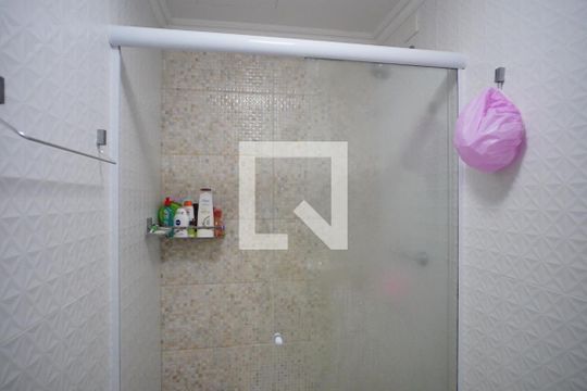Banheiro - Suíte de apartamento à venda com 2 quartos, 48m² em Morro Santana, Porto Alegre