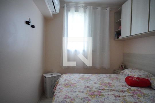 Quarto 1 - Suite de apartamento à venda com 2 quartos, 48m² em Morro Santana, Porto Alegre