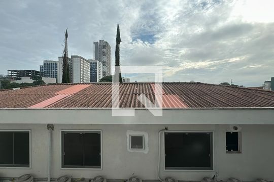Vista do Quarto de kitnet/studio para alugar com 1 quarto, 19m² em Água Verde, Curitiba