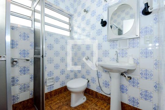Banheiro de casa para alugar com 1 quarto, 60m² em Parque Renato Maia, Guarulhos