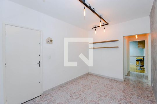 Sala de casa para alugar com 1 quarto, 60m² em Parque Renato Maia, Guarulhos