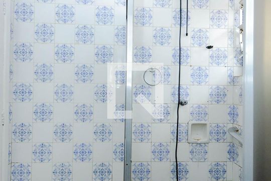Banheiro de casa para alugar com 1 quarto, 60m² em Parque Renato Maia, Guarulhos