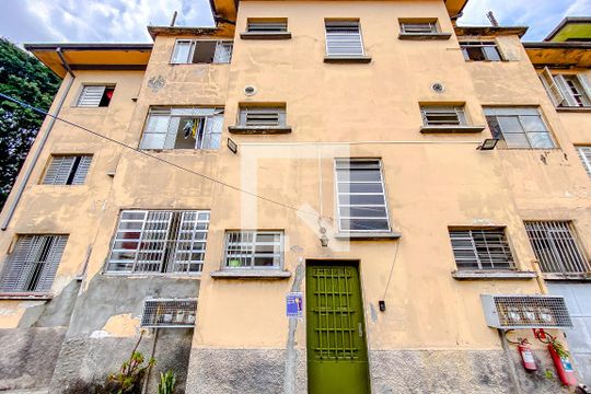 Fachada de apartamento à venda com 3 quartos, 94m² em Vila Cláudia, São Paulo