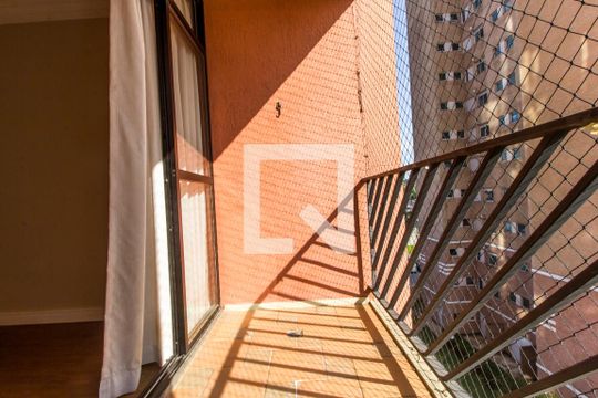 Varanda de apartamento para alugar com 3 quartos, 80m² em Tamboré, Barueri