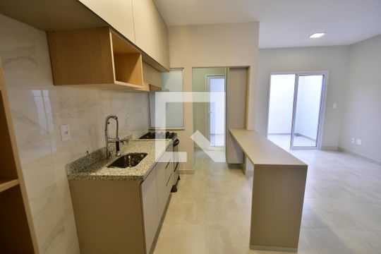 Cozinha  de casa de condomínio para alugar com 3 quartos, 105m² em Chácara Primavera, Campinas