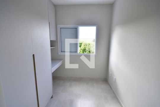 Quarto Suíte 2 de casa de condomínio para alugar com 3 quartos, 105m² em Chácara Primavera, Campinas