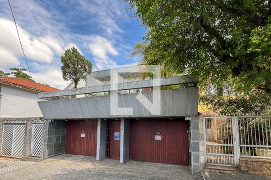 Fachada de casa à venda com 4 quartos, 360m² em Boa Vista, São Caetano do Sul