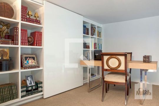 Sala de apartamento à venda com 4 quartos, 216m² em Belvedere, Belo Horizonte