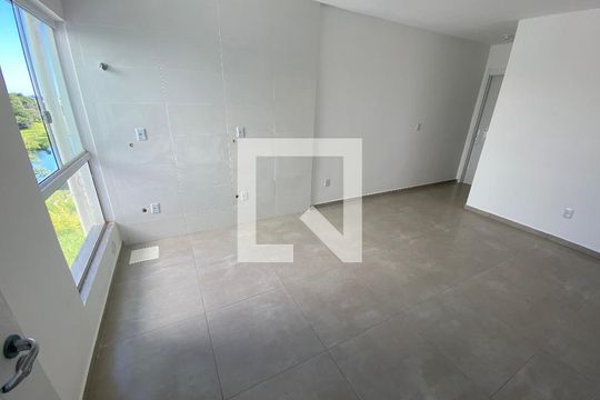 Sala /cozinha de apartamento para alugar com 1 quarto, 32m² em Jardim Algarve, Alvorada