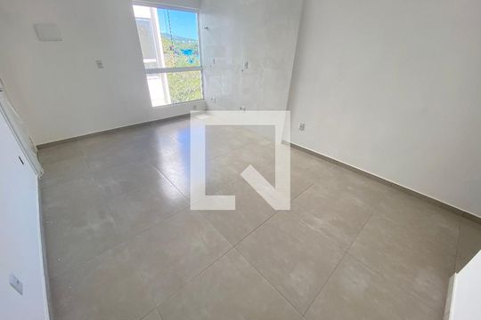 Sala/cozinha de apartamento para alugar com 1 quarto, 32m² em Jardim Algarve, Alvorada