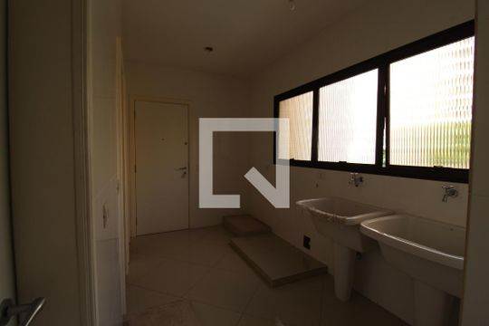 Área de Serviço de apartamento à venda com 4 quartos, 210m² em Vila Nova Conceição, São Paulo