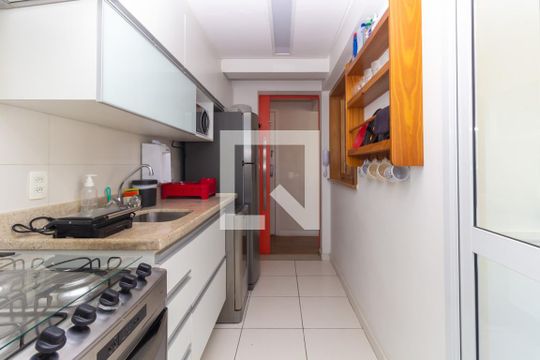 Cozinha de apartamento à venda com 2 quartos, 152m² em Vila Mariana, São Paulo