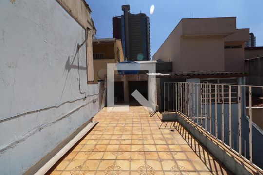 laje de casa para alugar com 2 quartos, 137m² em Vila Alpina, Santo André