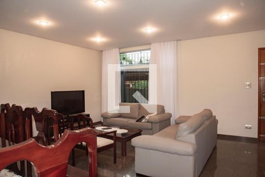 Sala de casa à venda com 3 quartos, 160m² em Planalto Paulista, São Paulo