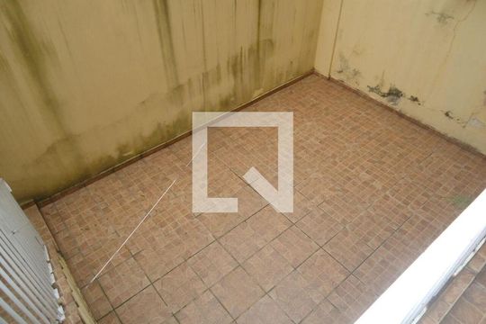 Casa à venda com 3 quartos, 200m² em Jardim Celeste, São Paulo