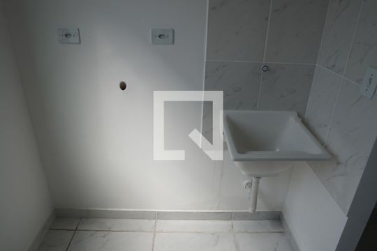 Área de Serviço de apartamento para alugar com 2 quartos, 84m² em Jardim Maria Rosa, Taboão da Serra