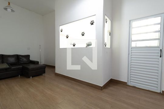 Sala inferior de casa à venda com 2 quartos, 100m² em Jardim Cotching, São Paulo