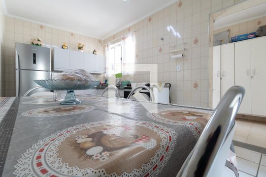 Cozinha de casa à venda com 2 quartos, 100m² em Jardim Cotching, São Paulo
