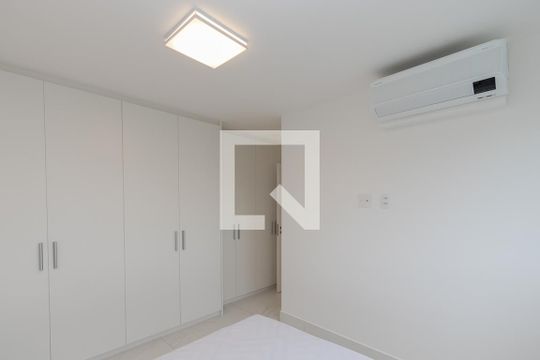 Quarto 1  de apartamento para alugar com 2 quartos, 66m² em Santo Amaro, São Paulo