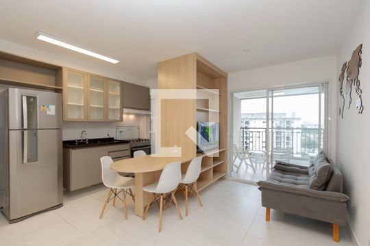 Apartamento para alugar com 2 quartos, 66m² em Santo Amaro, São Paulo