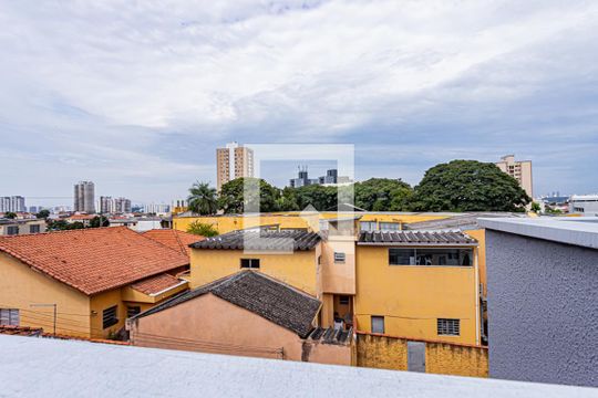 Vista 2 Quintal privativo de apartamento à venda com 2 quartos, 57m² em Vila Mangalot, São Paulo