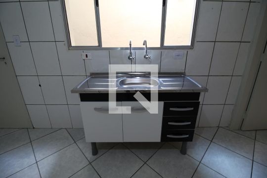 Cozinha de casa de condomínio para alugar com 1 quarto, 44m² em Vila Alpina, São Paulo