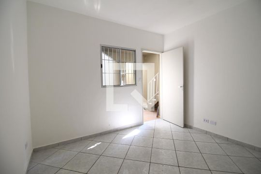 Casa de Condomínio para alugar com 1 quarto, 44m² em Vila Alpina, São Paulo