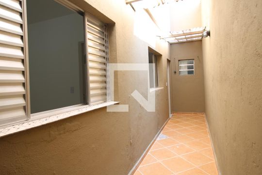 Área de Serviço de casa de condomínio para alugar com 1 quarto, 44m² em Vila Alpina, São Paulo