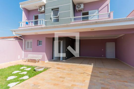 Garagem de casa para alugar com 3 quartos, 180m² em Jardim Aurélia, Campinas