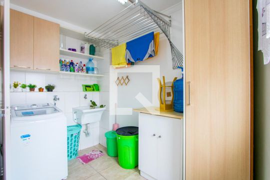 Área de serviço de apartamento à venda com 3 quartos, 82m² em Vila Assunção, Santo André