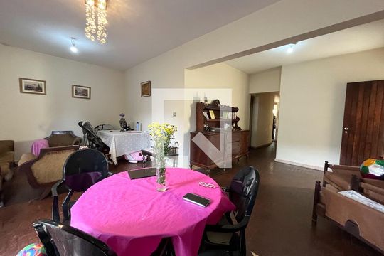 Sala de casa à venda com 4 quartos, 195m² em Mirandópolis, São Paulo