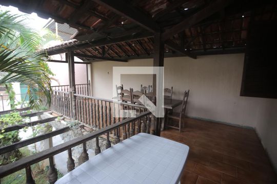 Varanda de casa à venda com 3 quartos, 212m² em Alto Caiçaras, Belo Horizonte