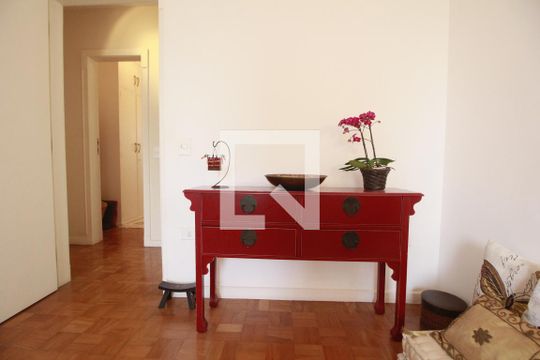 Quarto  de apartamento à venda com 2 quartos, 133m² em Itaim Bibi, São Paulo